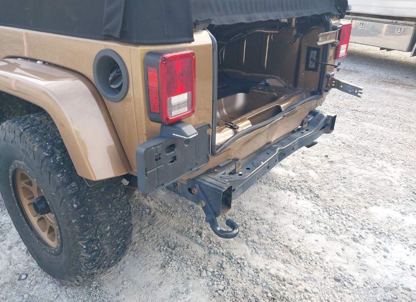 Photo 18 of 2015 Jeep Wrangler UNLIMITED SAHARA (VIN 1C4BJWEG9FL589152)