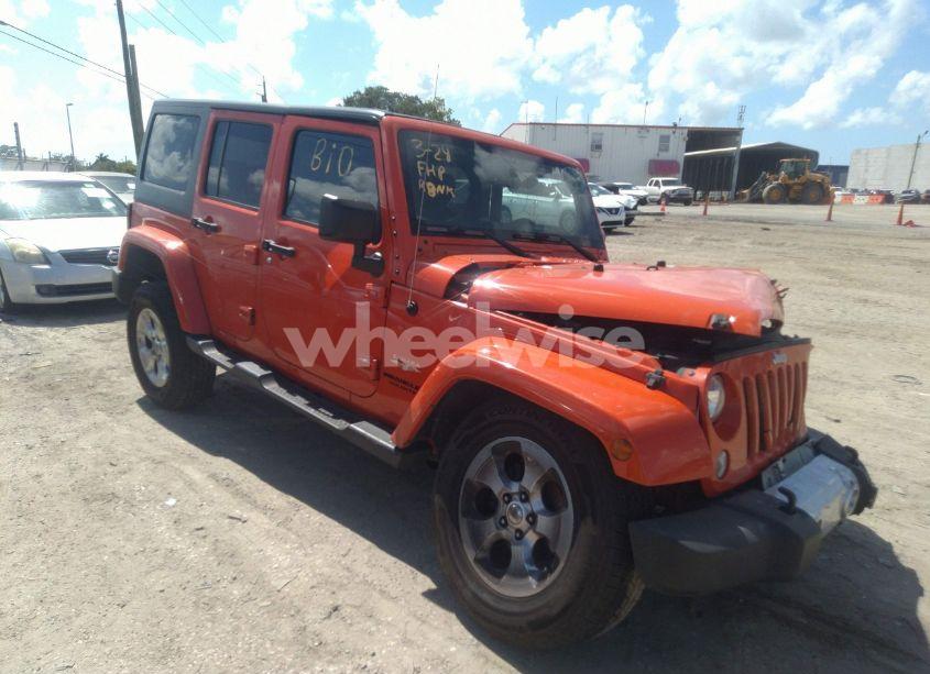 2015 Jeep Wrangler UNLIMITED SAHARA (VIN 1C4BJWEG9FL613272) main photo