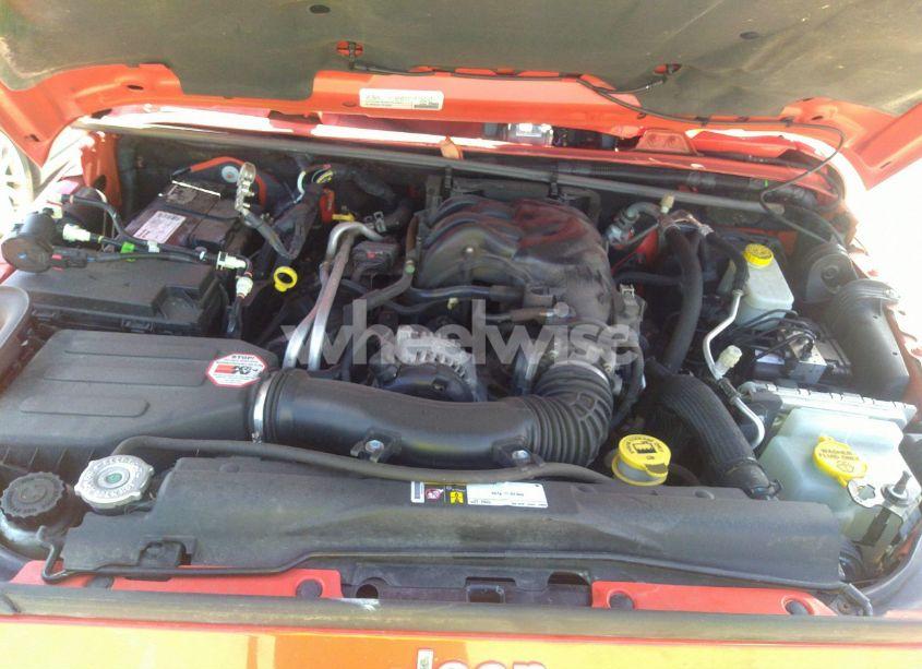 Photo 10 of 2015 Jeep Wrangler UNLIMITED SAHARA (VIN 1C4BJWEG9FL613272)