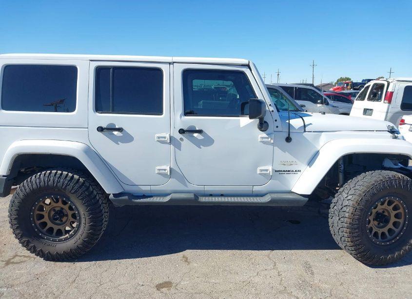 Photo 14 of 2015 Jeep Wrangler UNLIMITED SAHARA (VIN 1C4BJWEG9FL614065)