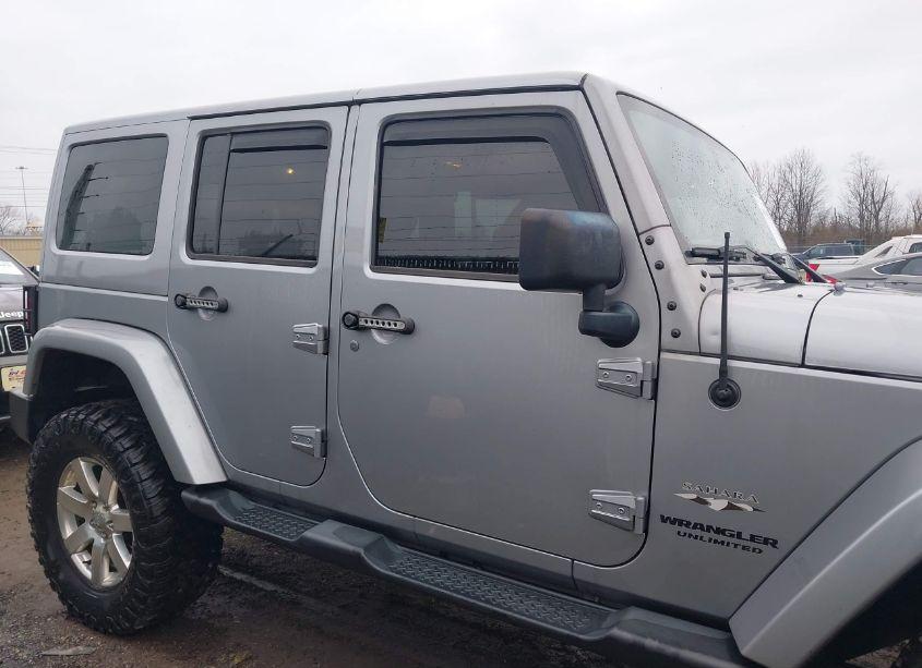 Photo 14 of 2016 Jeep Wrangler UNLIMITED SAHARA (VIN 1C4BJWEG9GL181574)