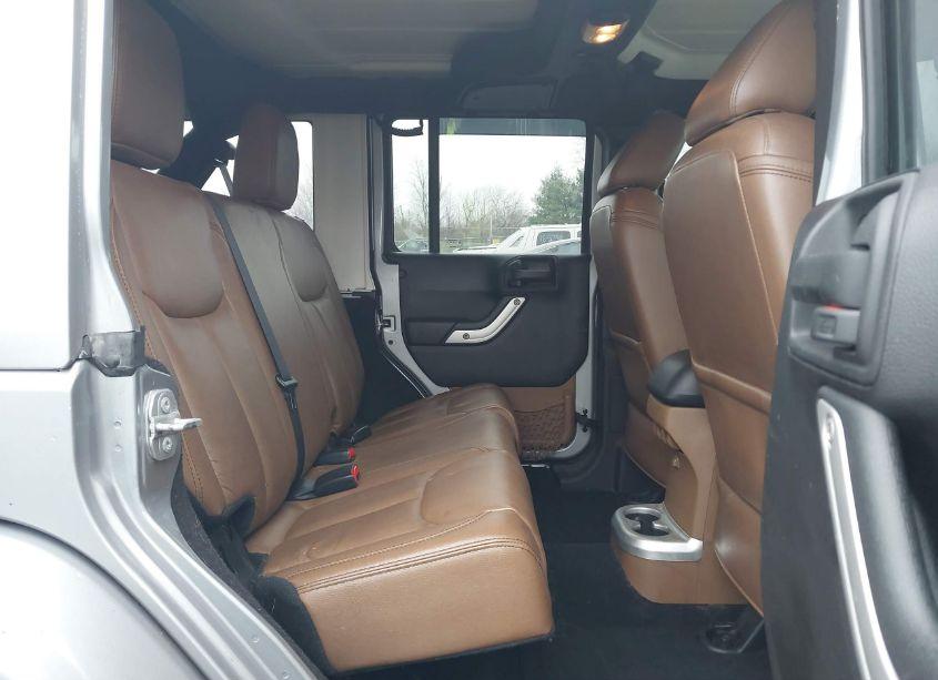 Photo 8 of 2016 Jeep Wrangler UNLIMITED SAHARA (VIN 1C4BJWEG9GL181574)