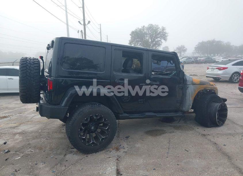 Photo 13 of 2016 Jeep Wrangler UNLIMITED SAHARA (VIN 1C4BJWEG9GL213388)