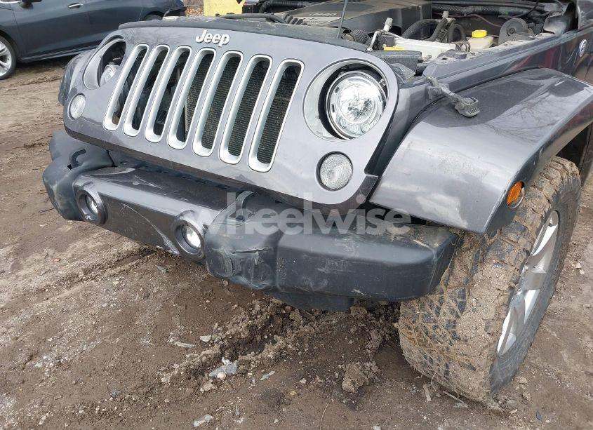 Photo 6 of 2017 Jeep Wrangler UNLIMITED SAHARA 4X4 (VIN 1C4BJWEG9HL541041)