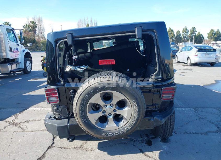 Photo 17 of 2017 Jeep Wrangler UNLIMITED SAHARA 4X4 (VIN 1C4BJWEG9HL658652)
