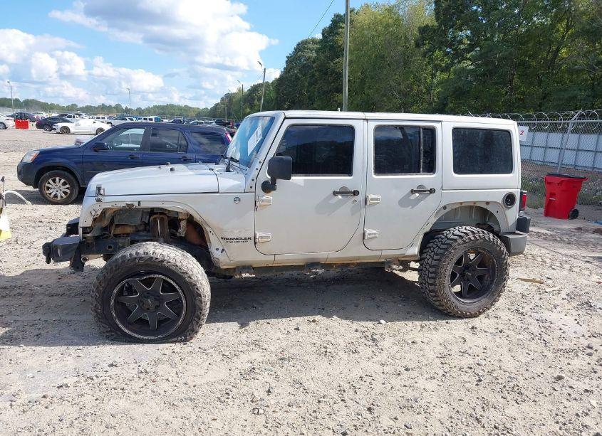 Photo 6 of 2012 Jeep Wrangler UNLIMITED SAHARA (VIN 1C4BJWEGXCL177561)