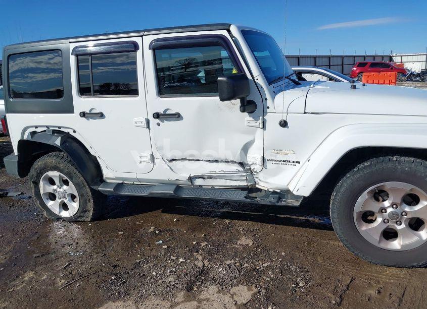 Photo 14 of 2013 Jeep Wrangler UNLIMITED SAHARA (VIN 1C4BJWEGXDL692724)