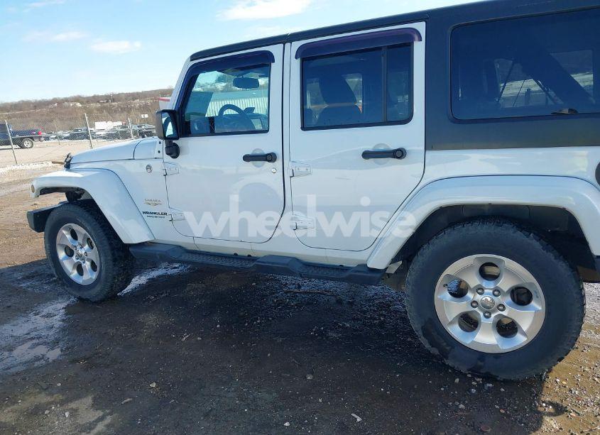 Photo 15 of 2013 Jeep Wrangler UNLIMITED SAHARA (VIN 1C4BJWEGXDL692724)