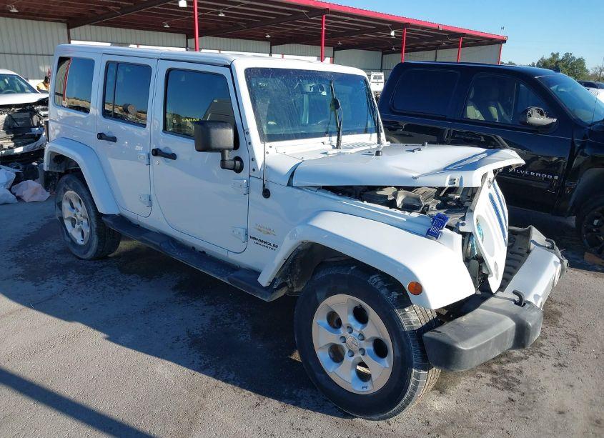 2014 Jeep Wrangler UNLIMITED SAHARA (VIN 1C4BJWEGXEL195786) main photo