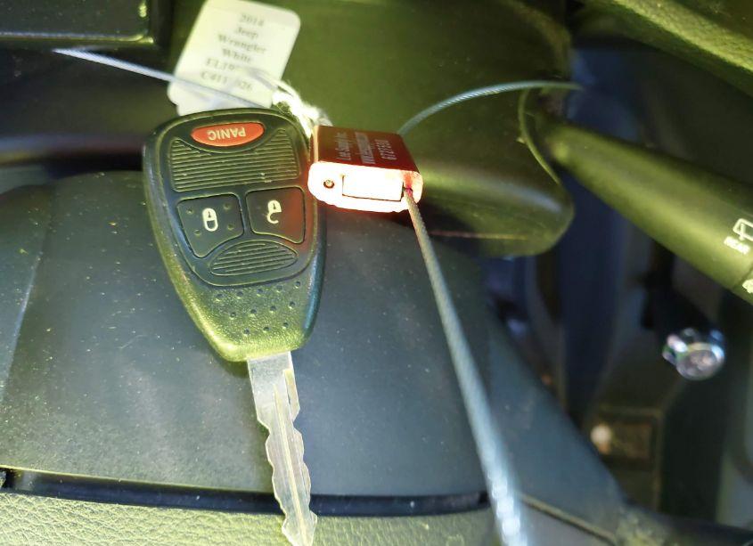 Photo 11 of 2014 Jeep Wrangler UNLIMITED SAHARA (VIN 1C4BJWEGXEL195786)