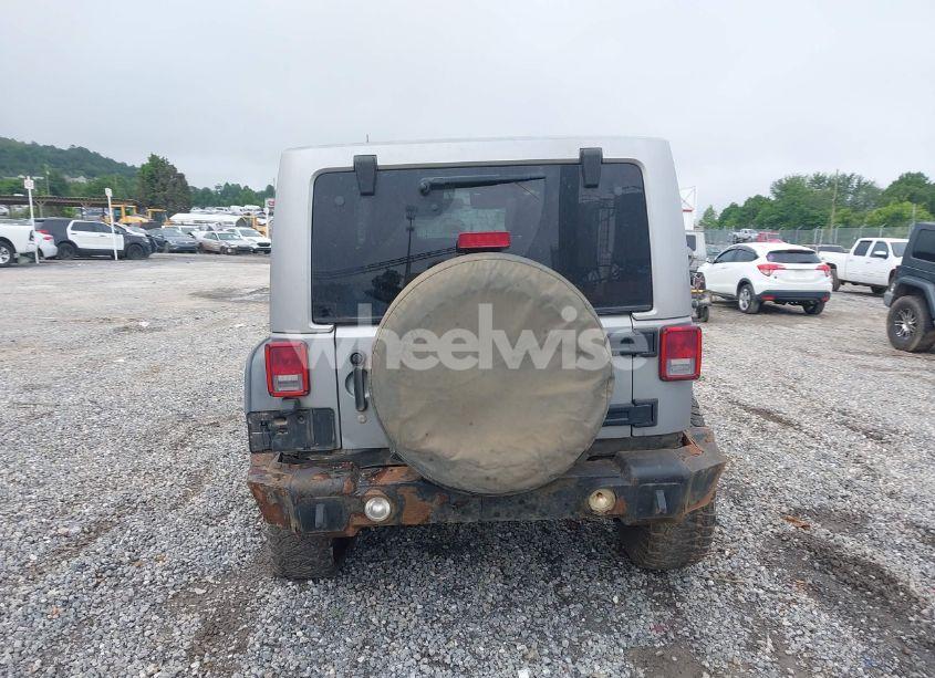 Photo 16 of 2015 Jeep Wrangler UNLIMITED SAHARA (VIN 1C4BJWEGXFL646961)