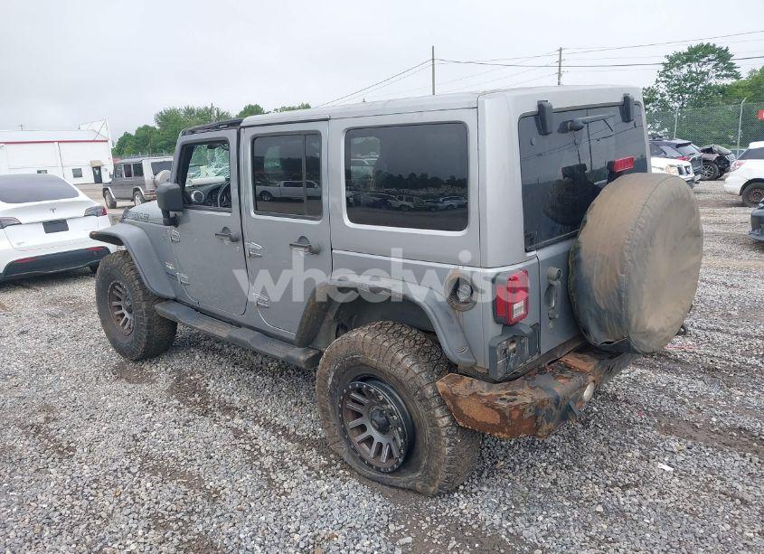 Photo 3 of 2015 Jeep Wrangler UNLIMITED SAHARA (VIN 1C4BJWEGXFL646961)