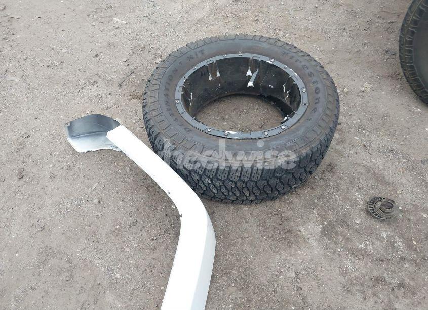 Photo 12 of 2015 Jeep Wrangler UNLIMITED SAHARA (VIN 1C4BJWEGXFL713140)