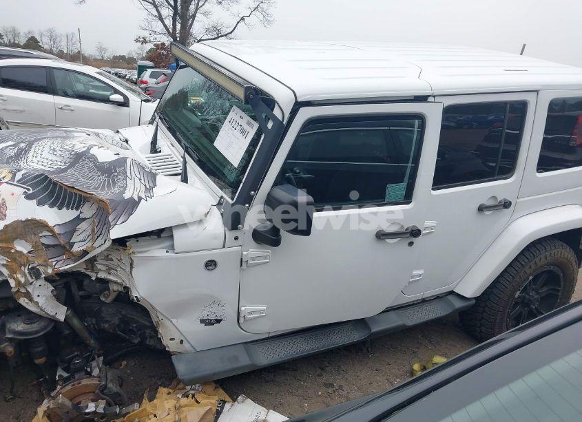 Photo 15 of 2015 Jeep Wrangler UNLIMITED SAHARA (VIN 1C4BJWEGXFL713140)