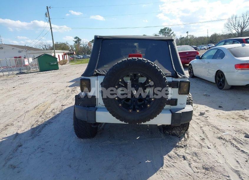 Photo 17 of 2016 Jeep Wrangler UNLIMITED SAHARA (VIN 1C4BJWEGXGL201976)