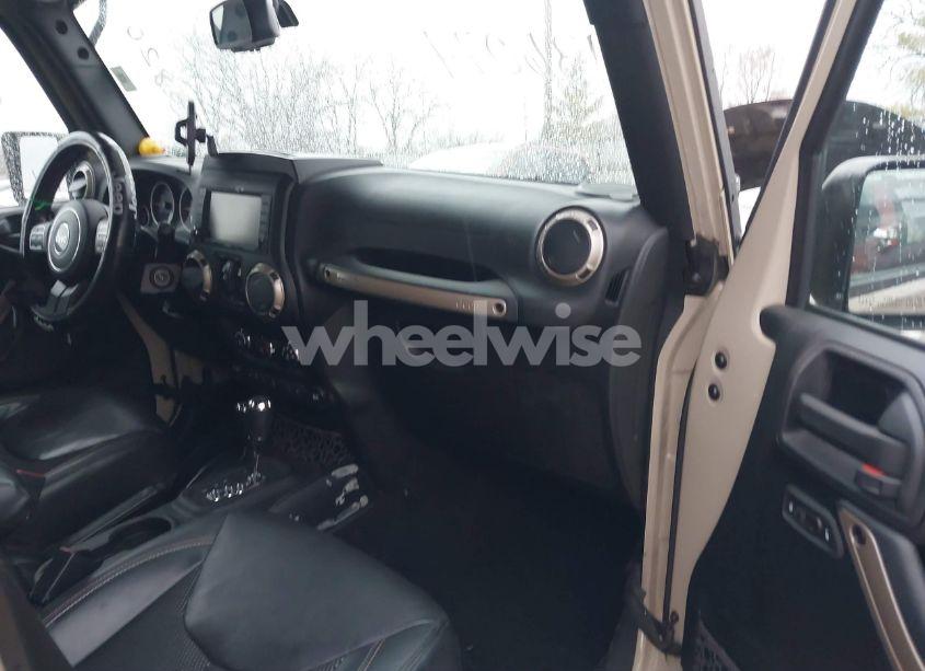 Photo 5 of 2016 Jeep Wrangler UNLIMITED 75TH ANNIVERSARY (VIN 1C4BJWEGXGL260820)