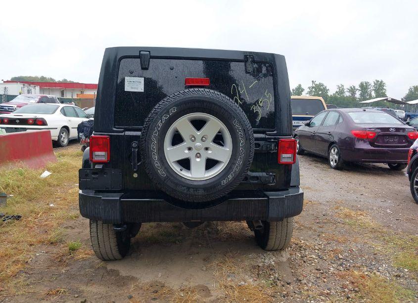 Photo 16 of 2017 Jeep Wrangler UNLIMITED SAHARA 4X4 (VIN 1C4BJWEGXHL561962)