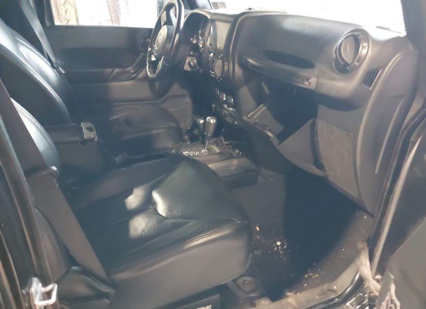 Photo 5 of 2017 Jeep Wrangler UNLIMITED SMOKY MOUNTAIN 4X4 (VIN 1C4BJWEGXHL687609)