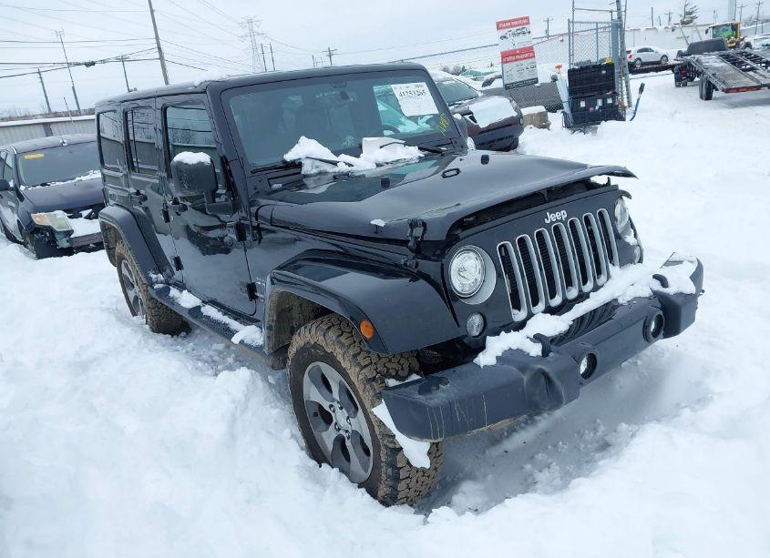 2018 Jeep Wrangler JK UNLIMITED SAHARA 4X4 (VIN 1C4BJWEGXJL804644) main photo