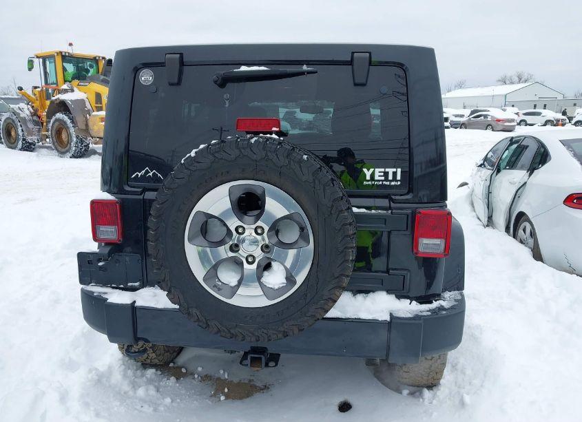 Photo 16 of 2018 Jeep Wrangler JK UNLIMITED SAHARA 4X4 (VIN 1C4BJWEGXJL804644)