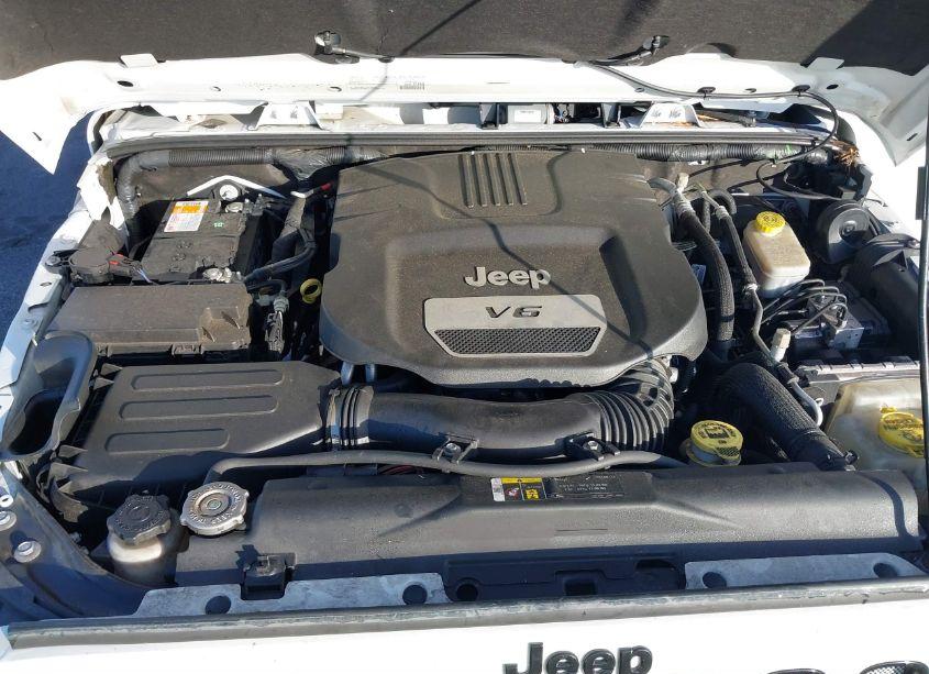 Photo 10 of 2018 Jeep Wrangler JK UNLIMITED ALTITUDE 4X4 (VIN 1C4BJWEGXJL811237)