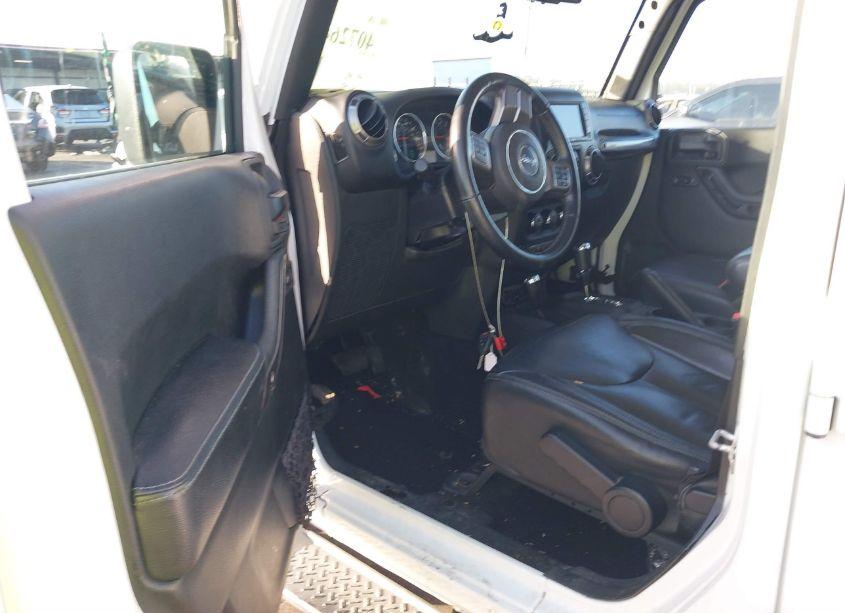 Photo 5 of 2018 Jeep Wrangler JK UNLIMITED ALTITUDE 4X4 (VIN 1C4BJWEGXJL811237)