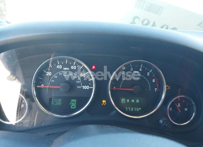 Photo 7 of 2018 Jeep Wrangler JK UNLIMITED SAHARA (VIN 1C4BJWEGXJL865122)