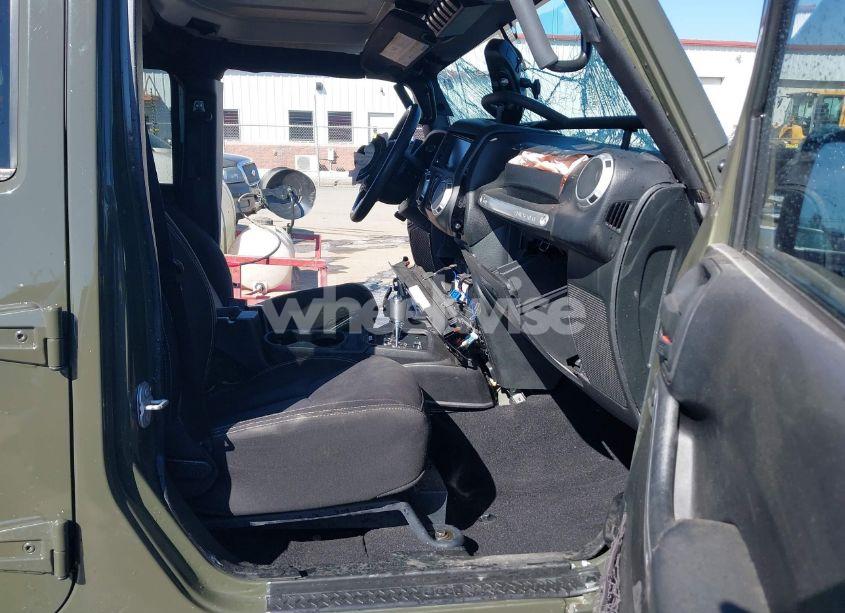 Photo 5 of 2015 Jeep Wrangler UNLIMITED RUBICON (VIN 1C4BJWFG0FL623431)