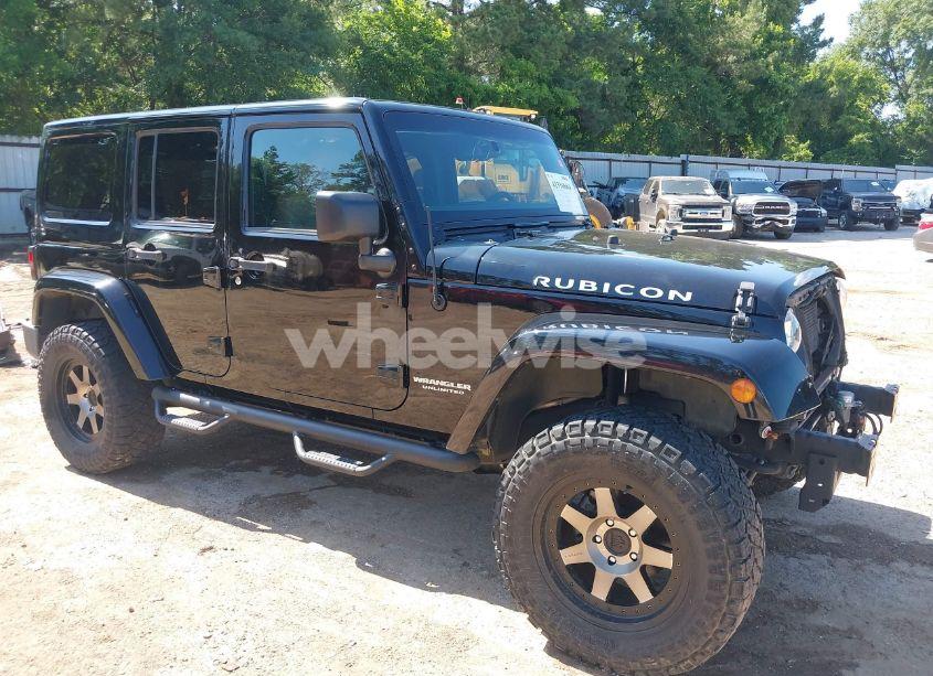 2016 Jeep Wrangler UNLIMITED RUBICON (VIN 1C4BJWFG0GL218364) main photo