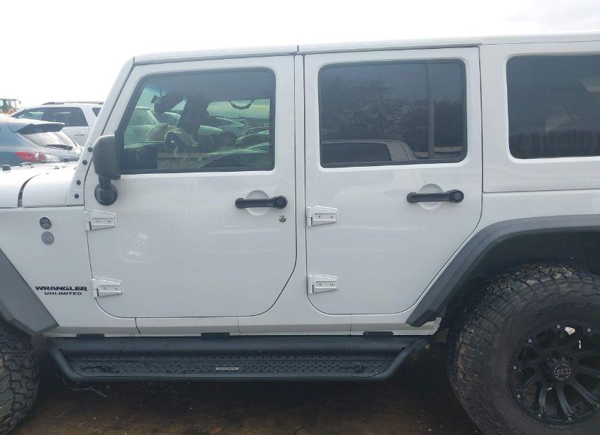 Photo 14 of 2016 Jeep Wrangler UNLIMITED RUBICON (VIN 1C4BJWFG1GL206904)