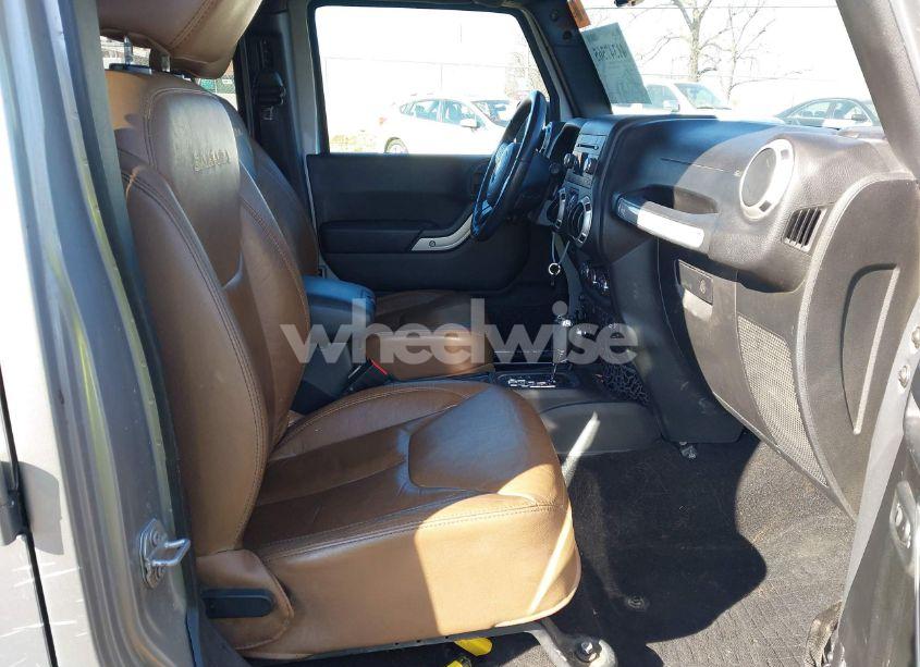 Photo 5 of 2017 Jeep Wrangler UNLIMITED RUBICON 4X4 (VIN 1C4BJWFG2HL549089)