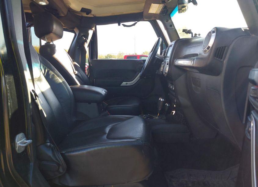 Photo 5 of 2015 Jeep Wrangler UNLIMITED RUBICON (VIN 1C4BJWFG4FL704268)