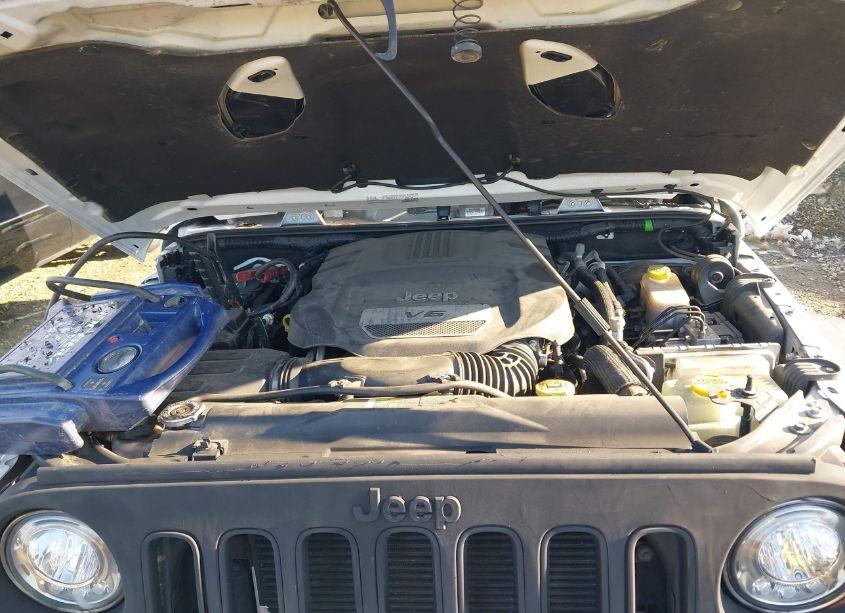 Photo 10 of 2018 Jeep Wrangler JK UNLIMITED RUBICON RECON 4X4 (VIN 1C4BJWFG5JL805585)