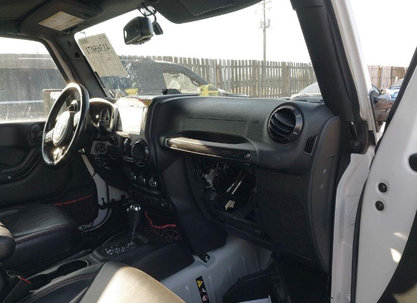 Photo 5 of 2018 Jeep Wrangler JK UNLIMITED RUBICON RECON 4X4 (VIN 1C4BJWFG5JL805585)