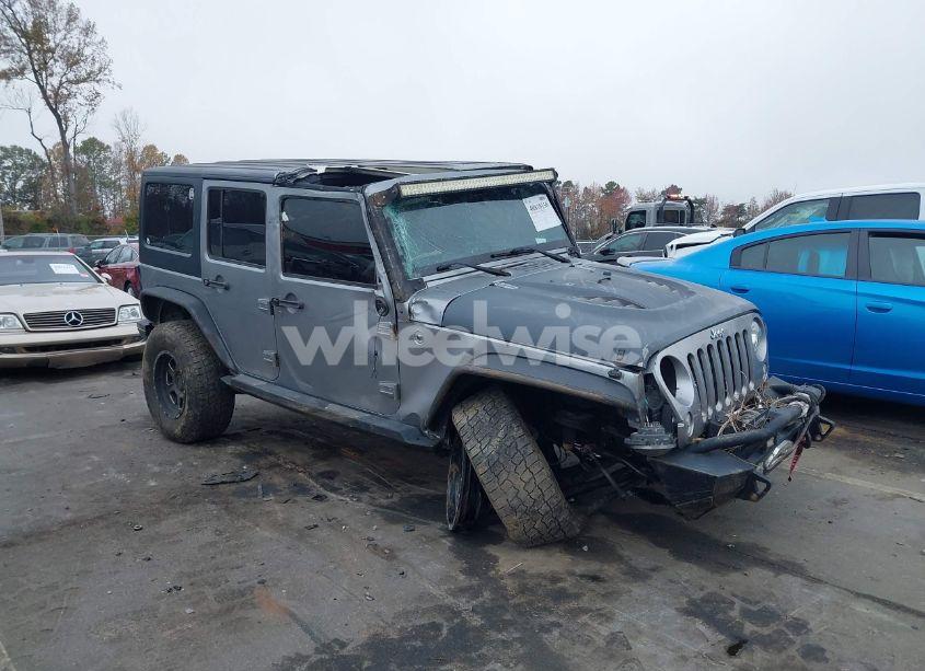 2017 Jeep Wrangler UNLIMITED RUBICON 4X4 (VIN 1C4BJWFG6HL512837) main photo