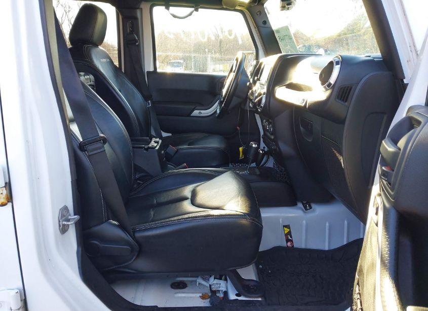 Photo 5 of 2016 Jeep Wrangler UNLIMITED RUBICON (VIN 1C4BJWFG7GL183225)