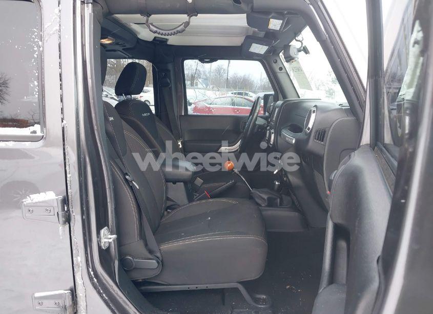 Photo 5 of 2016 Jeep Wrangler UNLIMITED RUBICON (VIN 1C4BJWFG7GL192698)