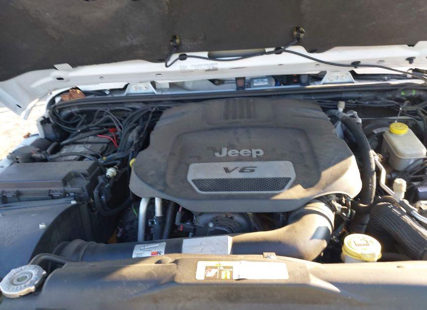 Photo 10 of 2016 Jeep Wrangler UNLIMITED RUBICON HARD ROCK (VIN 1C4BJWFGXGL171571)