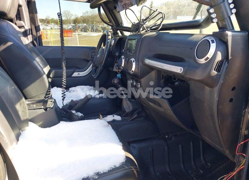 Photo 5 of 2016 Jeep Wrangler UNLIMITED RUBICON (VIN 1C4BJWFGXGL275493)