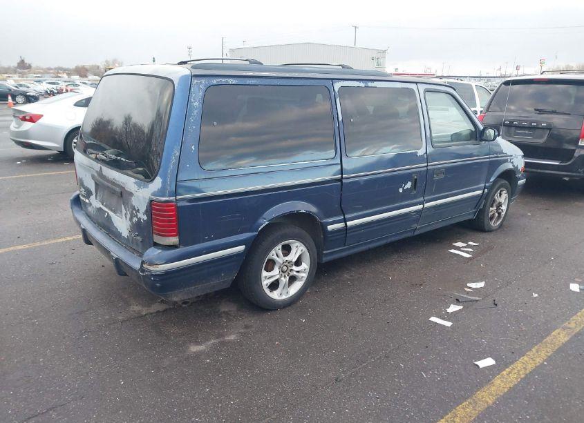 Photo 4 of 1994 Chrysler Town & COUNTRY (VIN 1C4GH54L7RX259095)