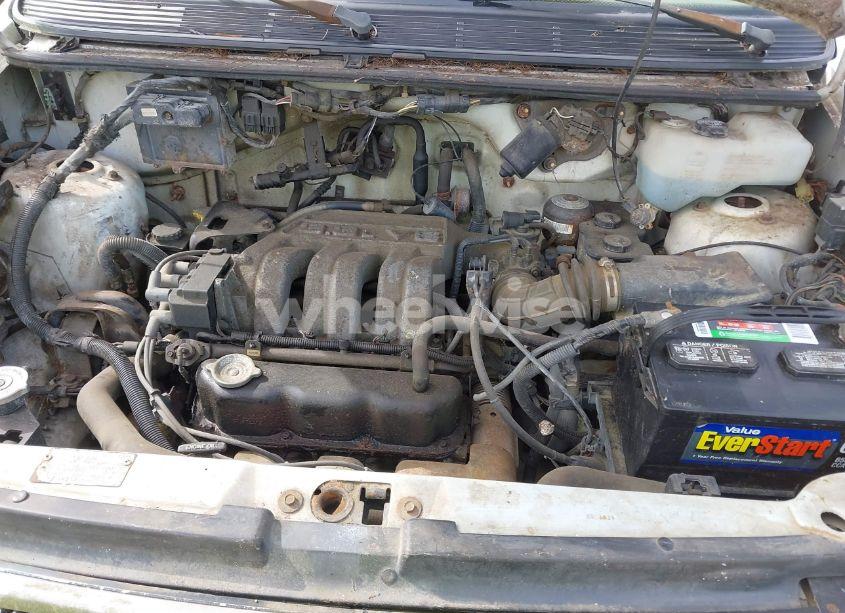 Photo 10 of 1993 Chrysler Town & COUNTRY (VIN 1C4GH54R2PX571021)