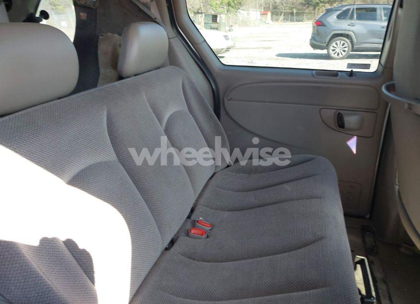 Photo 8 of 2002 Chrysler Voyager (VIN 1C4GJ25332B504673)