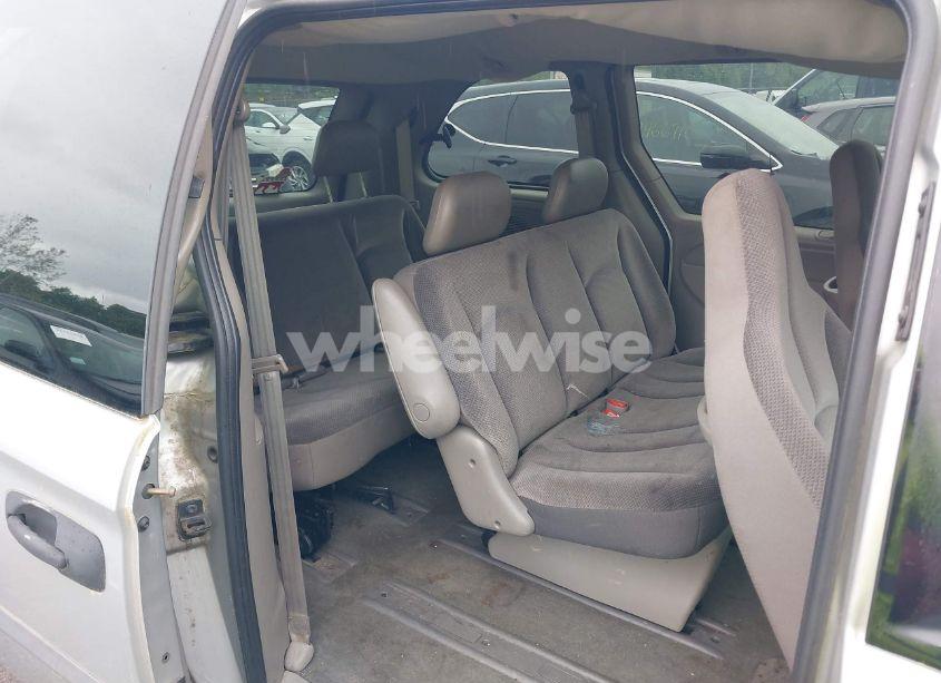 Photo 8 of 2002 Chrysler Voyager (VIN 1C4GJ25342B607830)