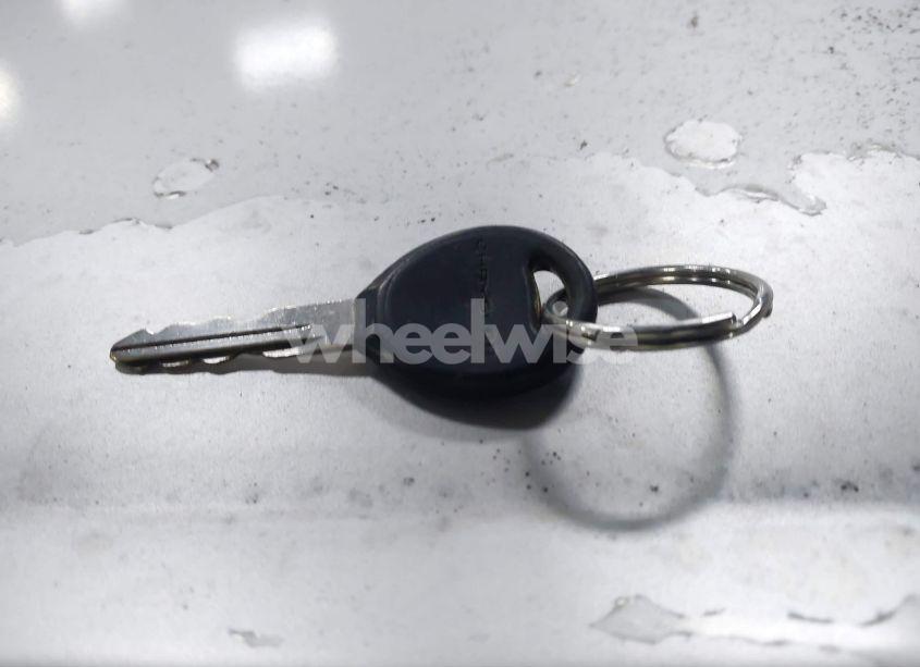 Photo 11 of 2002 Chrysler Voyager (VIN 1C4GJ25372B738475)