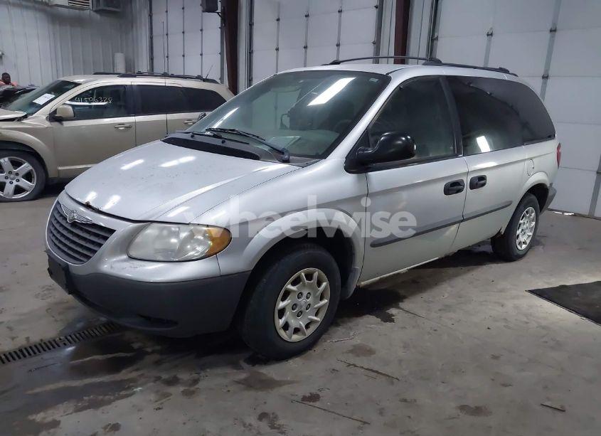 Photo 2 of 2002 Chrysler Voyager (VIN 1C4GJ25372B738475)