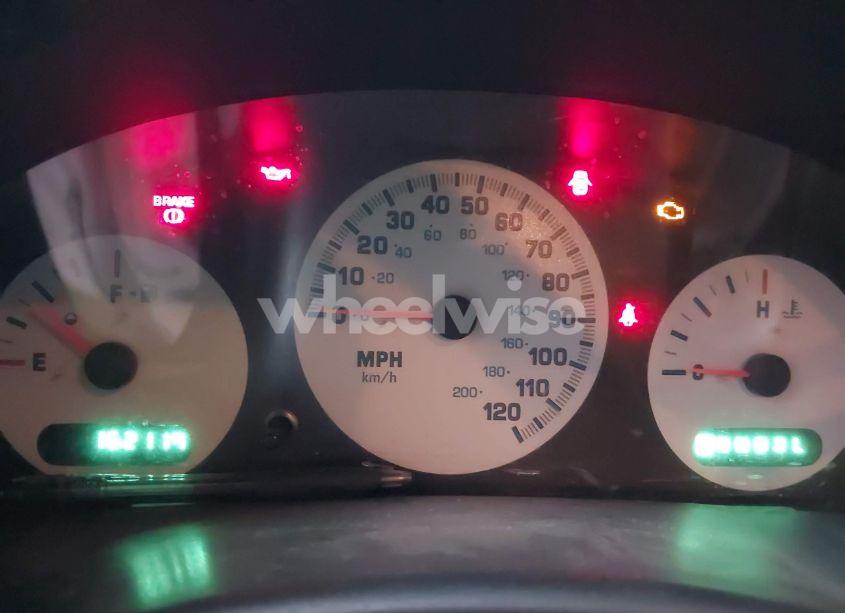 Photo 7 of 2002 Chrysler Voyager (VIN 1C4GJ25372B738475)