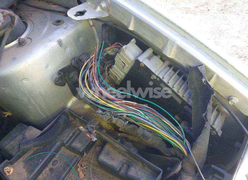 Photo 6 of 2000 Chrysler Grand VOYAGER SE (VIN 1C4GJ44R0YB777399)