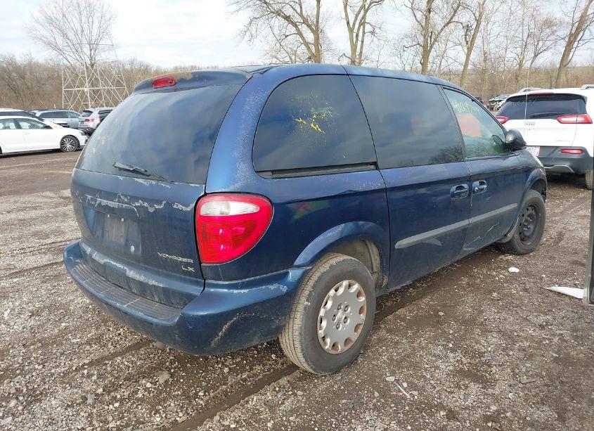 Photo 4 of 2003 Chrysler Voyager LX (VIN 1C4GJ45343B135951)