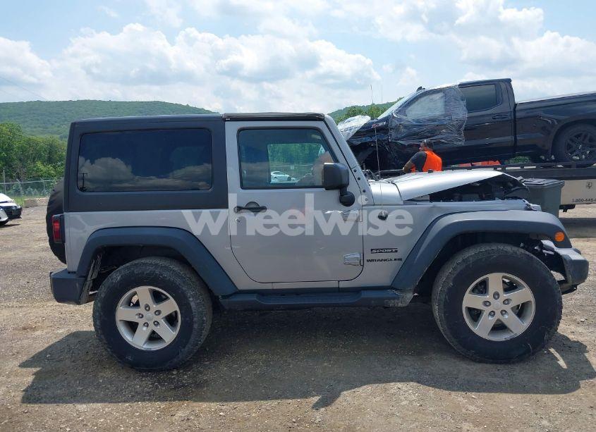 Photo 14 of 2014 Jeep Wrangler SPORT (VIN 1C4GJWAG1EL289034)