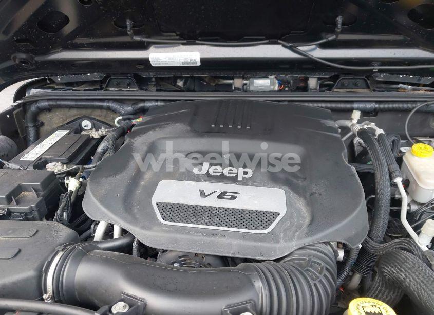 Photo 10 of 2017 Jeep Wrangler SPORT 4X4 (VIN 1C4GJWAG1HL502374)